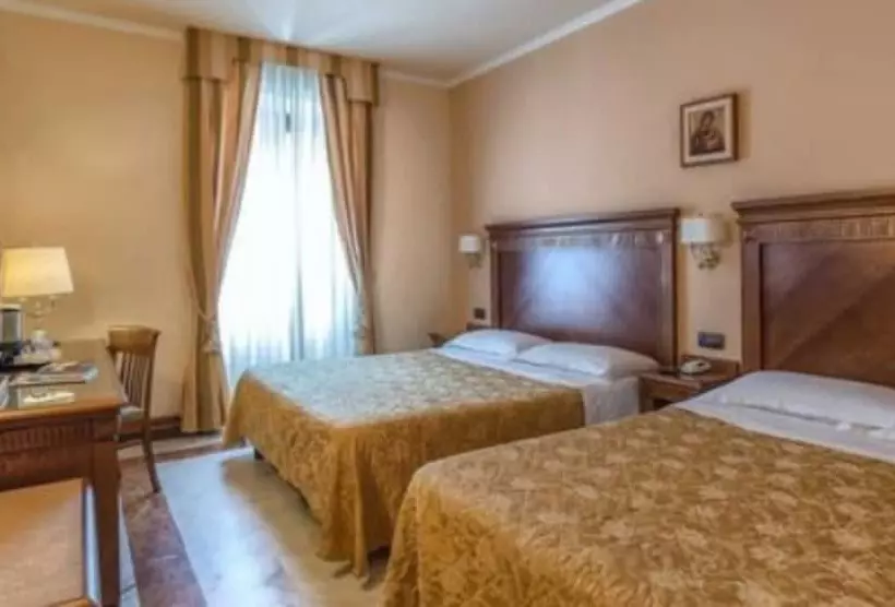 سوییت خانوادگی, Tmark Hotel Vaticano