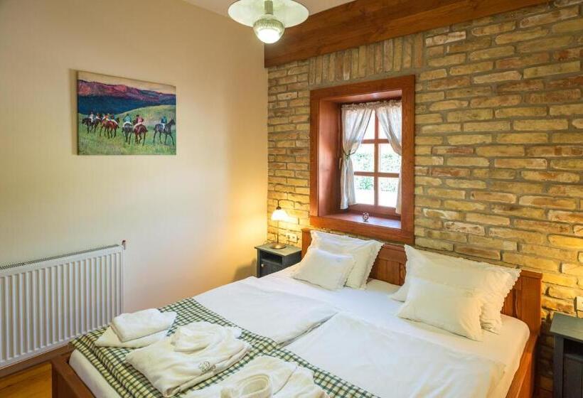 غرفة قياسية, Matild Country