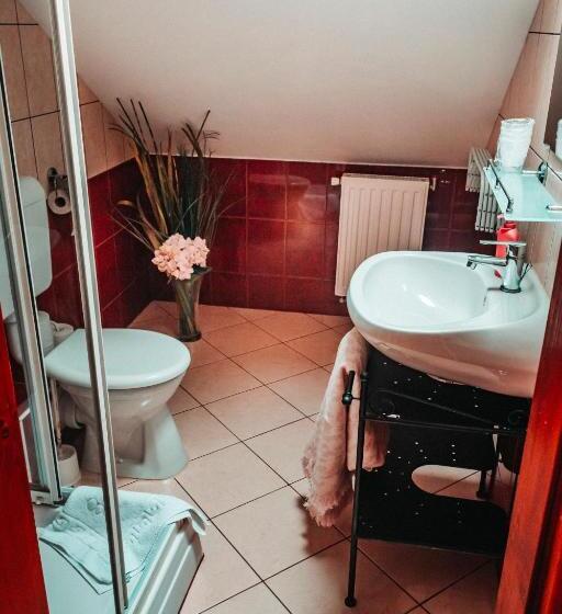 ファミリールーム, Matild Country