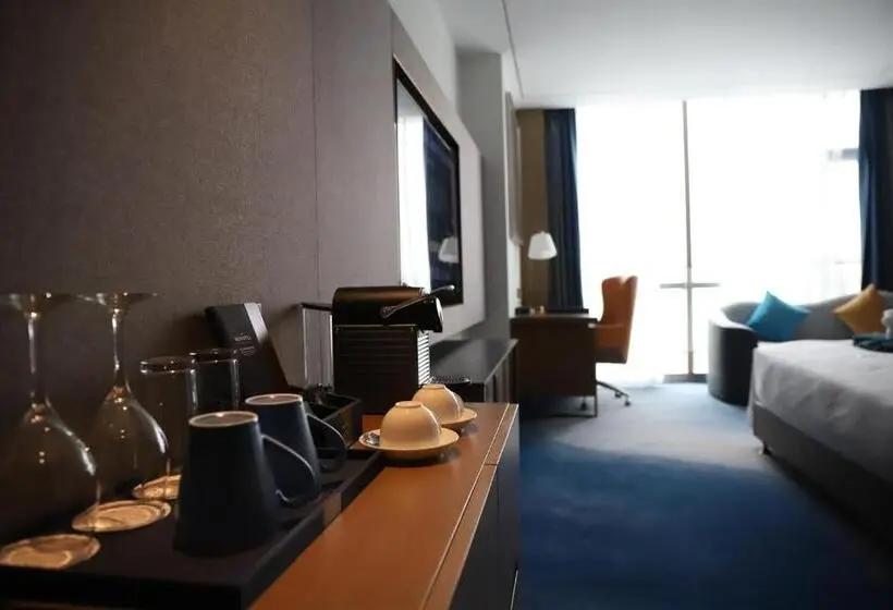 キングサイズベッドのエクゼクティブルーム, Novotel Changsha International Exhibition Center