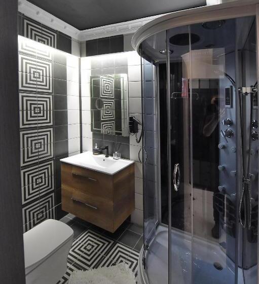Полулюкс Повышенной Комфортности, Pietra Mare Suites