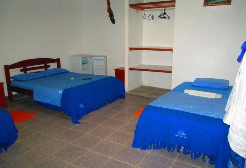 חדר סטנדרט לשלושה, Huito