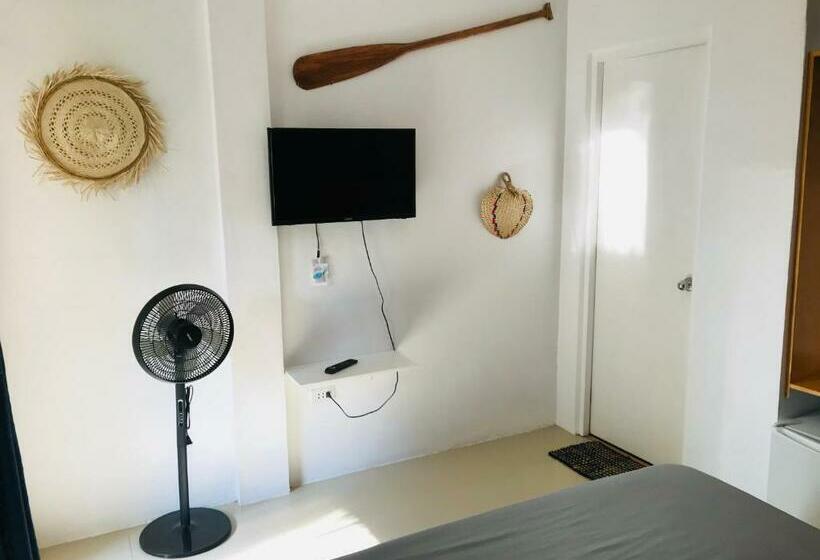 디럭스 룸, Nautilus Hostel & Hammocks