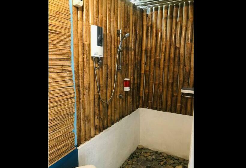 디럭스 룸, Nautilus Hostel & Hammocks