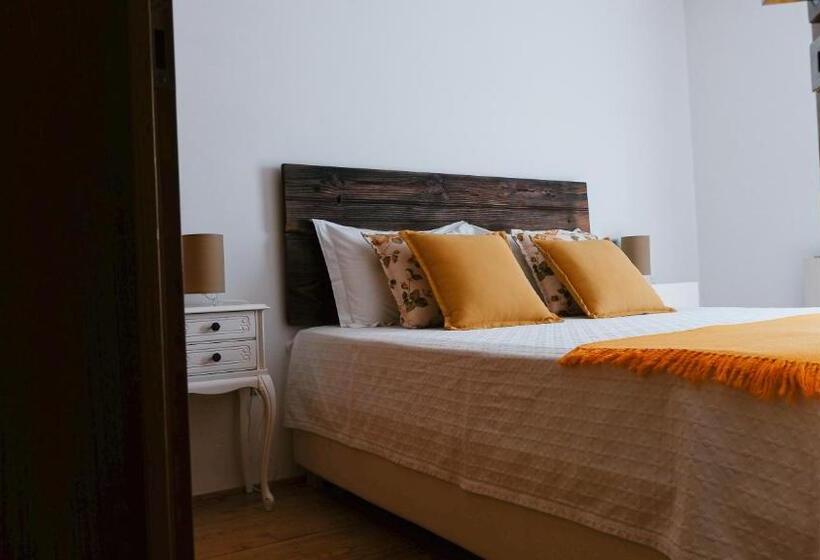 شقة 4 غرف, Quinta De Fiães