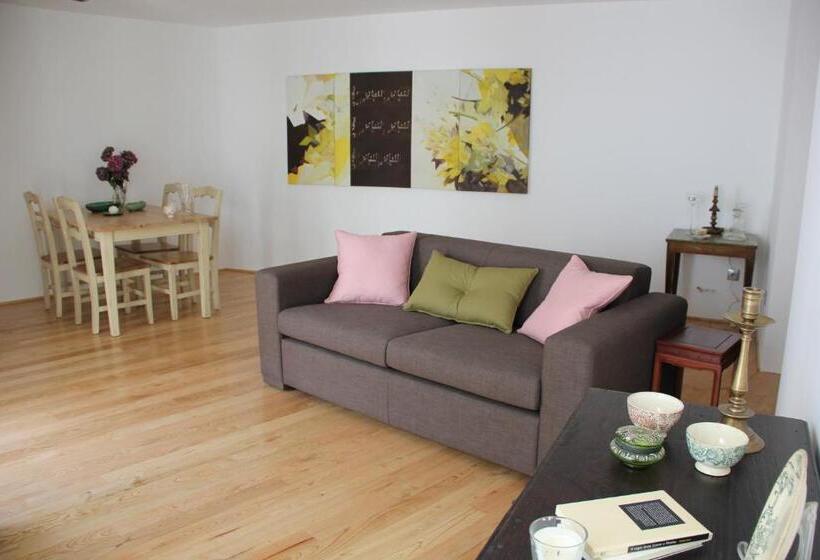 شقة غرفة واحدة, Quinta De Fiães