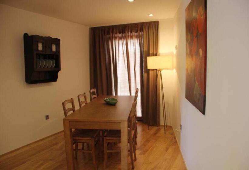 شقة 4 غرف, Quinta De Fiães