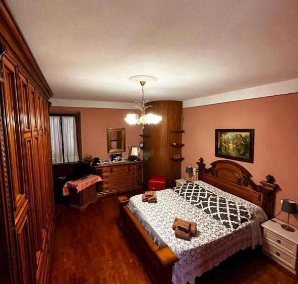 اتاق استاندارد با تخت بزرگ, A Collodi Io & Mamma