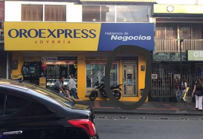 デラックスルーム, Aloja T En Zona Centrica De Armenia