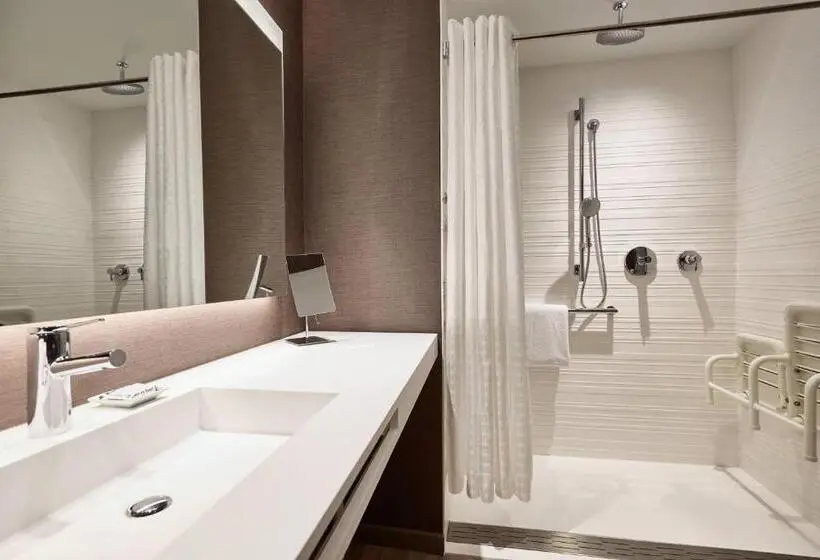身障者適用スタンダードルーム, Ac Hotel By Marriott Atlanta Perimeter