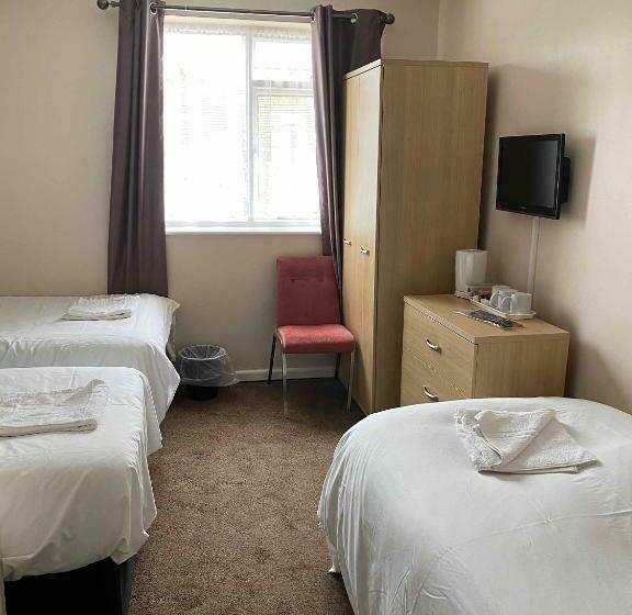 Habitació Triple Estàndard, Arncliffe Lodge