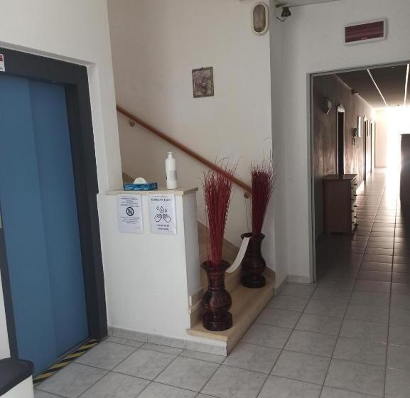 חדר סטנדרט, Danubio