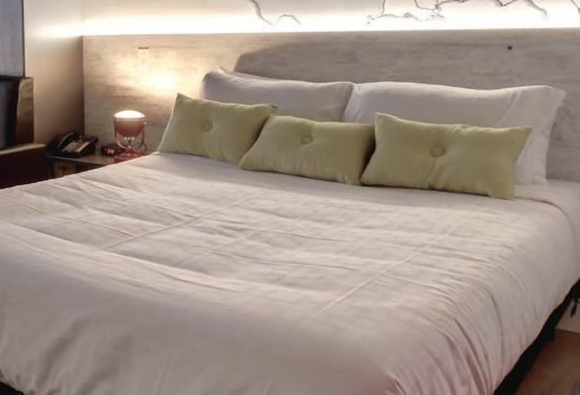 스탠다드 룸, Historique Et Manoir Route 66