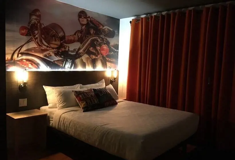 スタンダードルーム, Historique Et Manoir Route 66