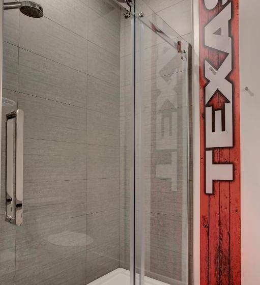 스탠다드 룸 퀸사이즈 침대, Historique Et Manoir Route 66