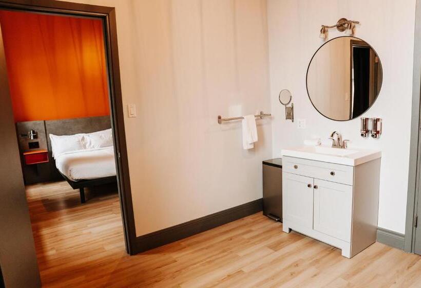 스위트, Historique Et Manoir Route 66