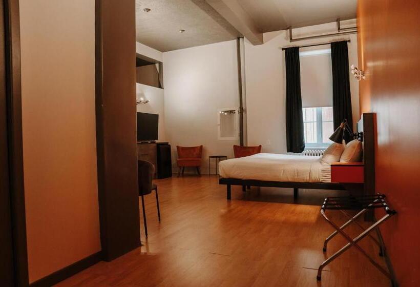 스위트, Historique Et Manoir Route 66