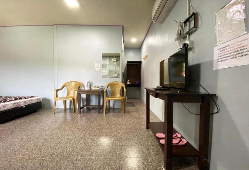 غرفة ديلوكس, Oyo 90284 Kampung Stay Kilimu