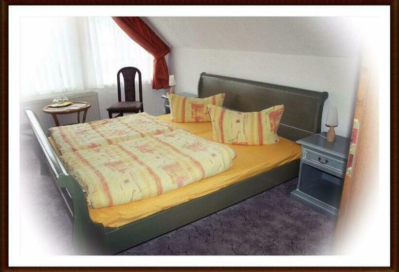 Номер Стандарт Трехместный, Kartoffelkate