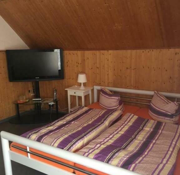 Трехместный Номер Стандарт с Балконом, Kartoffelkate