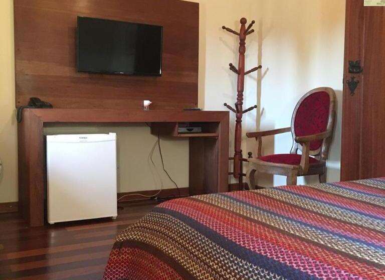 اتاق استاندارد با چشم‌انداز باغ, Pousada Baobá