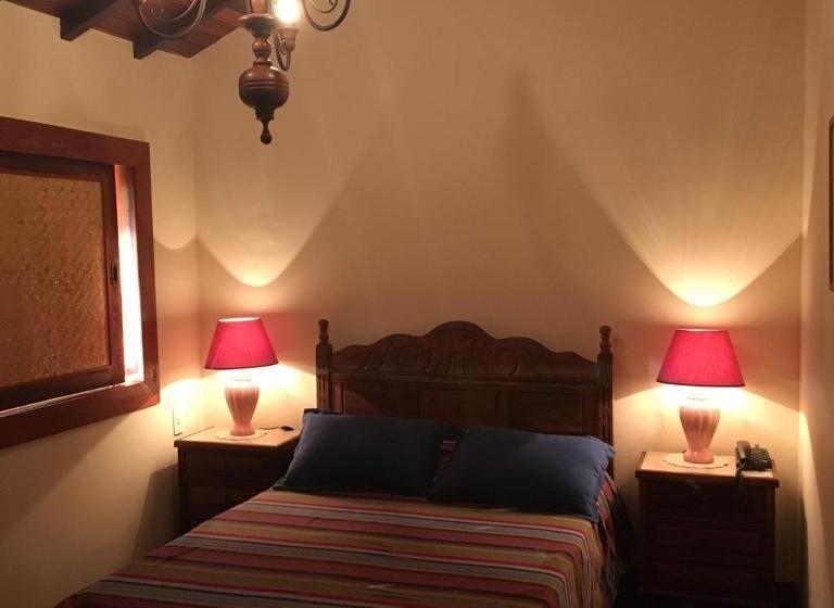 اتاق استاندارد با چشم‌انداز باغ, Pousada Baobá