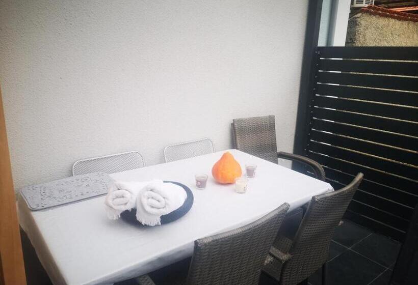 آپارتمان دوبلکس 1 خوابه, Aparthouse Alfa1