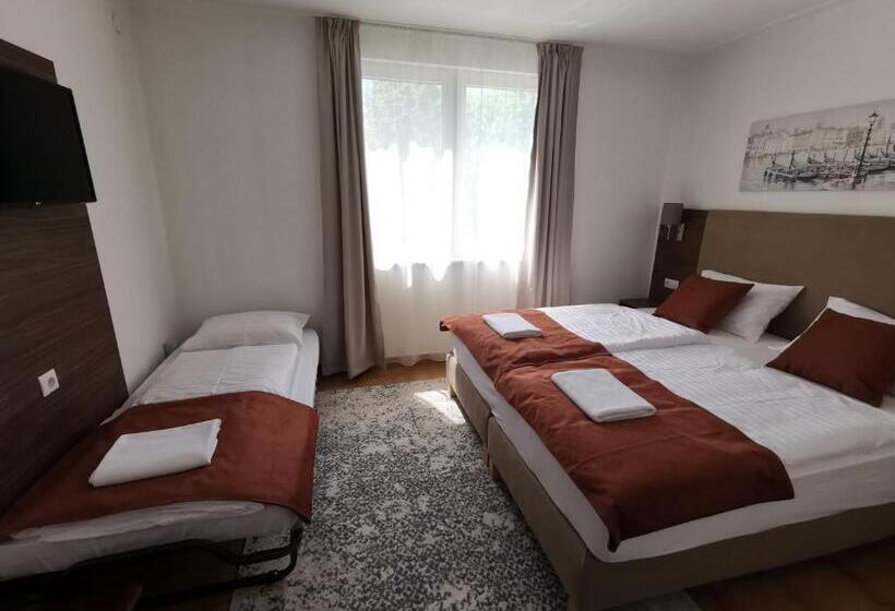 Номер Стандарт, Laguna Panzió