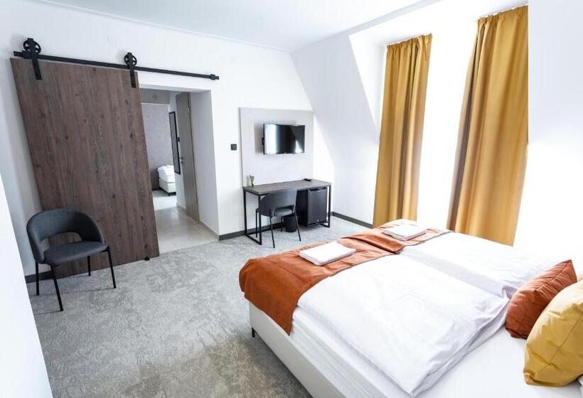 Трехместный Номер Deluxe, Laguna Panzió