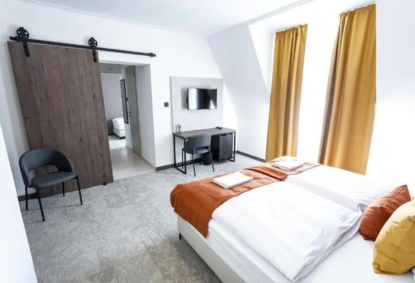 Pokój Deluxe Trzyosobowy, Laguna Panzió