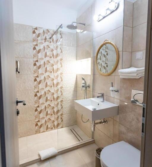 Номер Deluxe, Laguna Panzió