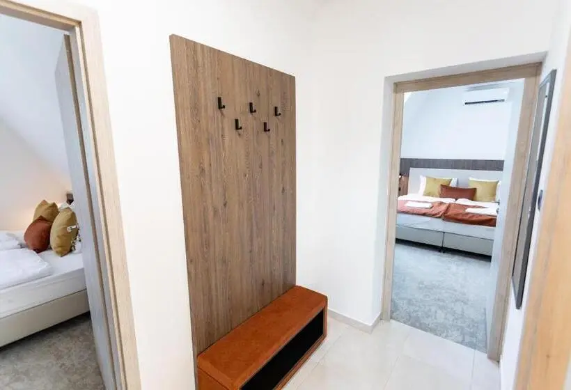 Suite 2 Sypialnie, Laguna Panzió