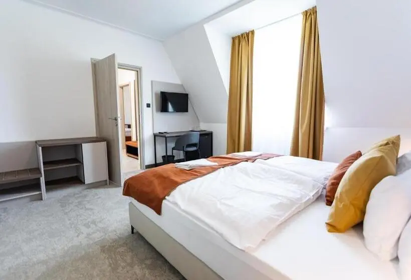 Suite 2 Sypialnie, Laguna Panzió