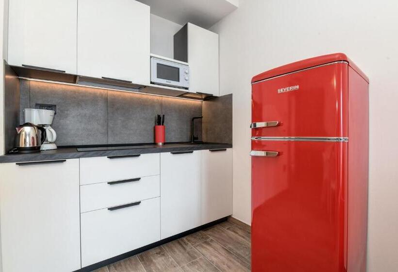 شقة غرفة نوم واحدة بالطابق الأرضى, Borgo Ermanno