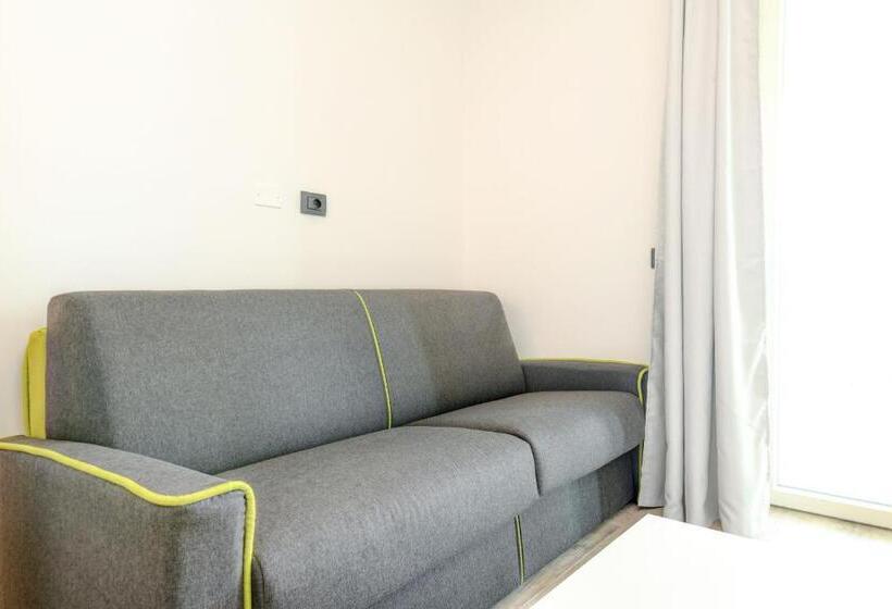1 Bedroom Apartment Lake View, Borgo Ermanno