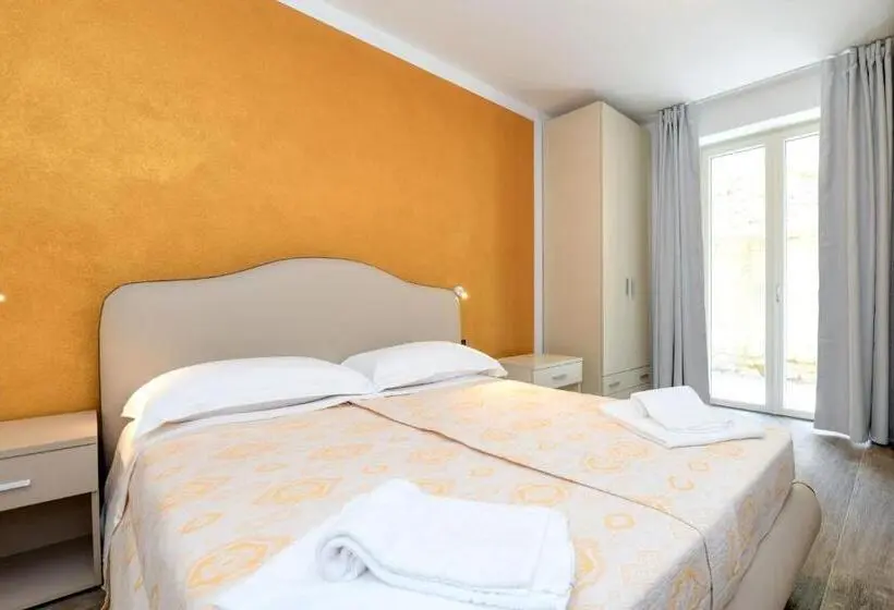 2 Bedrooms Apartment Lake View, Borgo Ermanno