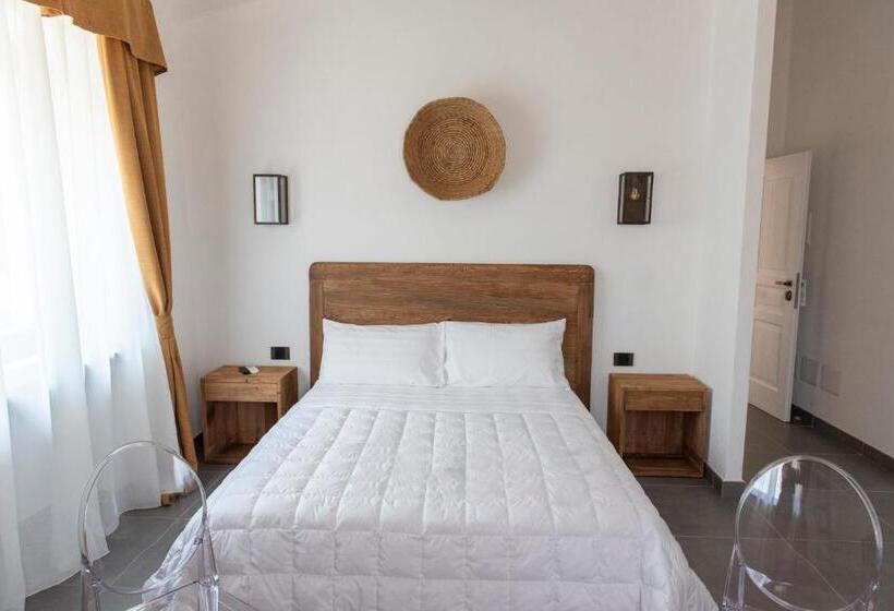 اتاق استاندارد با سرویس بهداشتی مشترک, Albergo Rurale Casa Fois