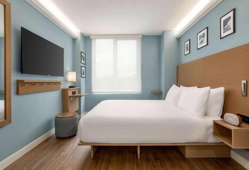 适用于残疾人士的豪华房间, Wingate By Wyndham Bronx Haven Park