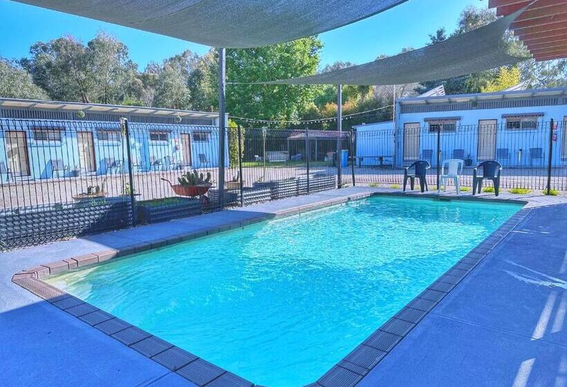 غرفة عائلية, Auto Lodge Motor Inn