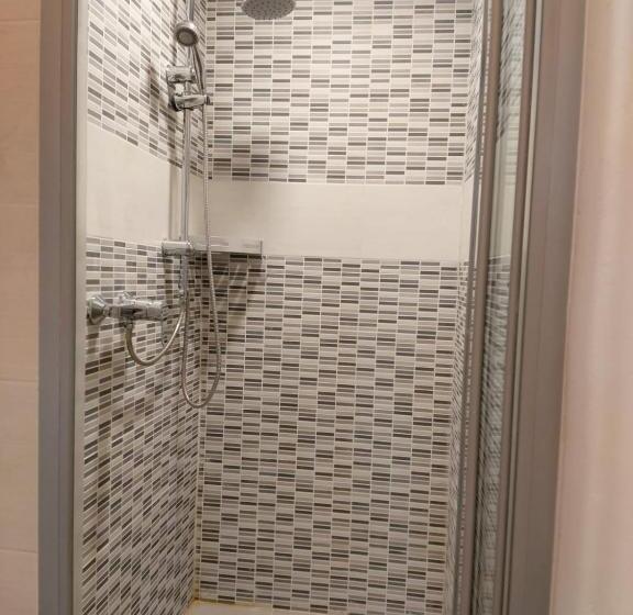 اتاق کلاسیک چهارنفره, Affittacamere Villa Anna