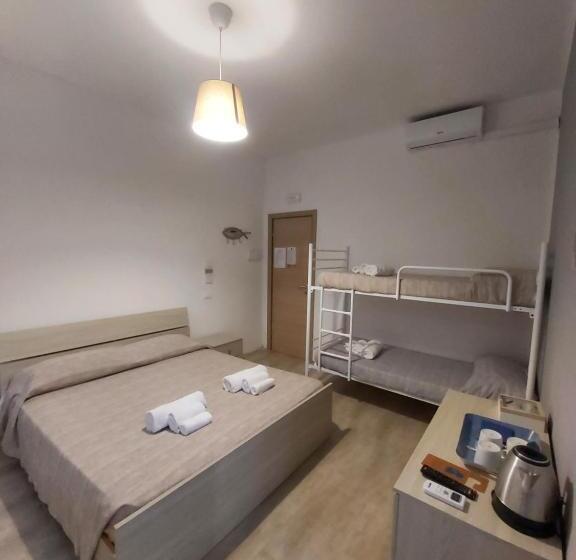 اتاق کلاسیک چهارنفره, Affittacamere Villa Anna