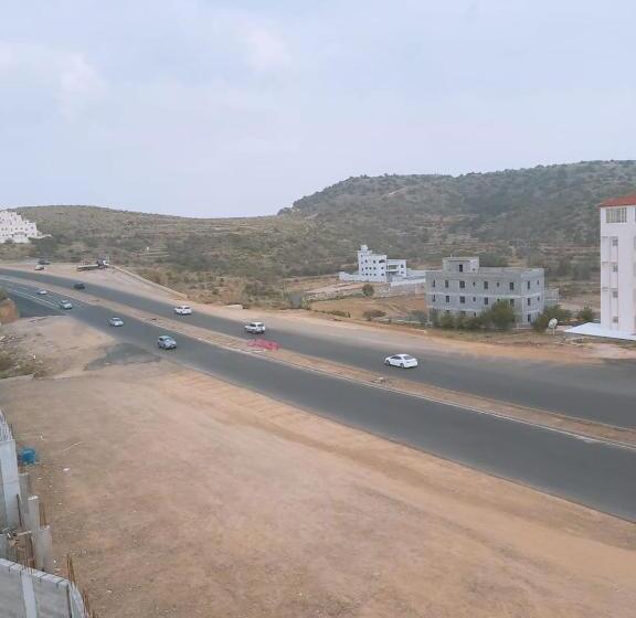 デラックスルーム, جولدن السودة