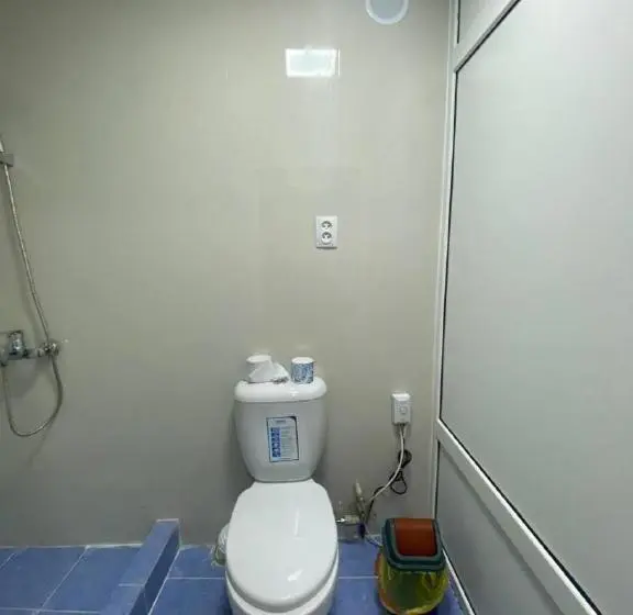 اتاق لوکس, Naryn Guest House