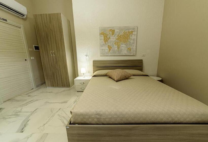 اتاق استاندارد با تخت بزرگ برای معلولان, Corleone Guesthouse