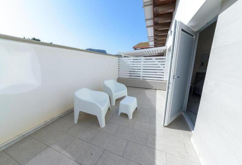 اتاق استاندارد, Corleone Guesthouse