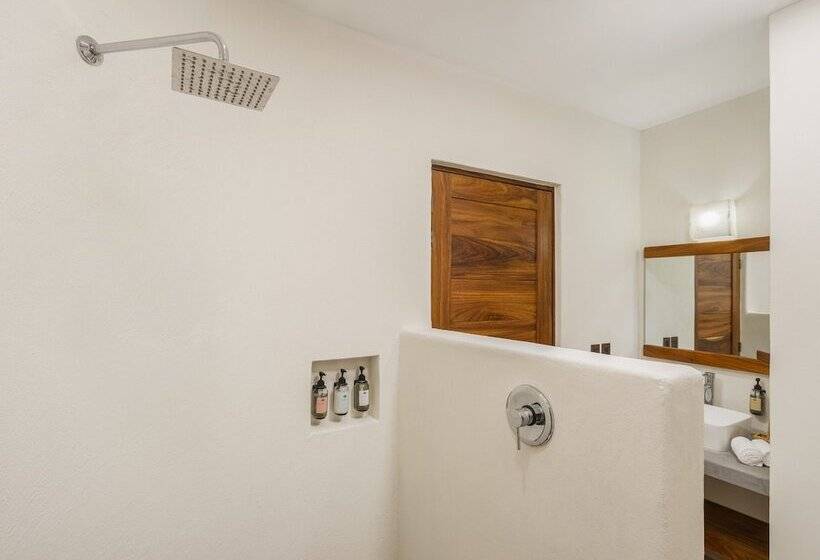 Chambre Standard, Ciye