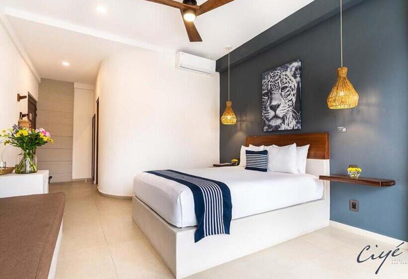 Suite Deluxe, Ciye