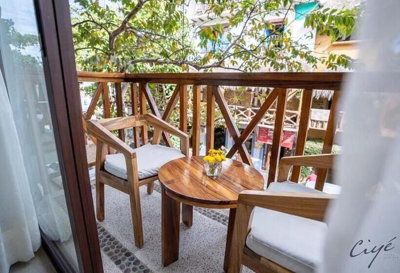 جناح عائلي, Ciye