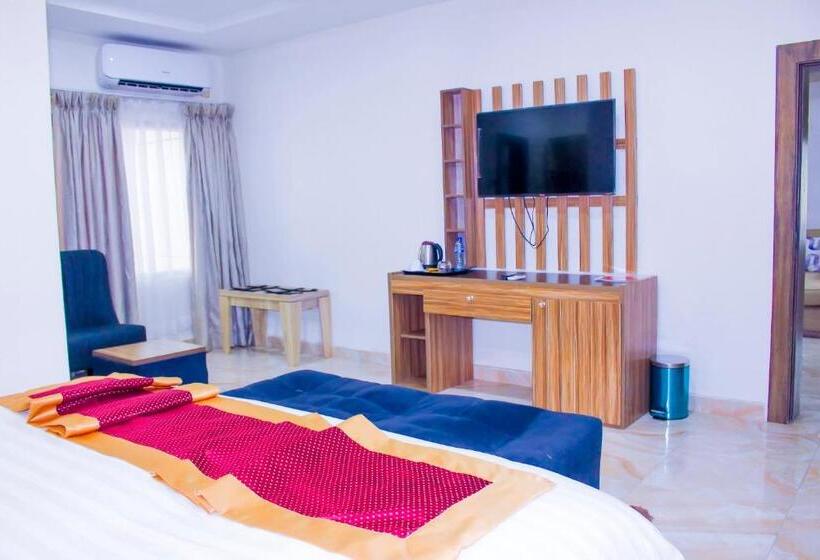 سوییت اجرایی, Hilton Leisure Resort