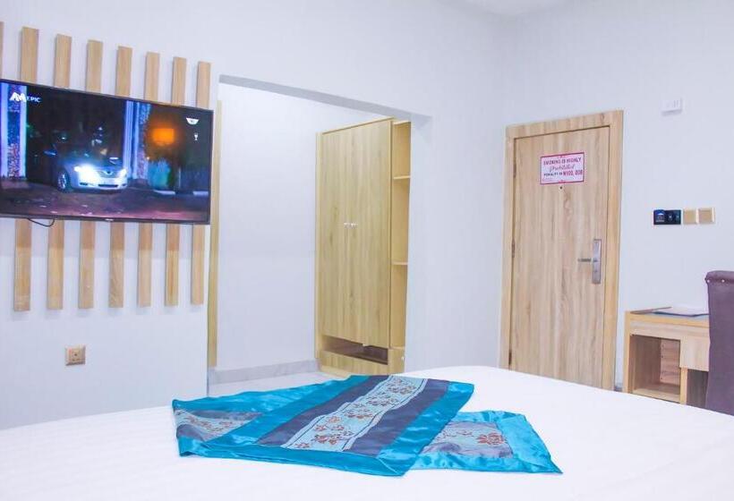 اتاق استاندارد یک نفره, Hilton Leisure Resort